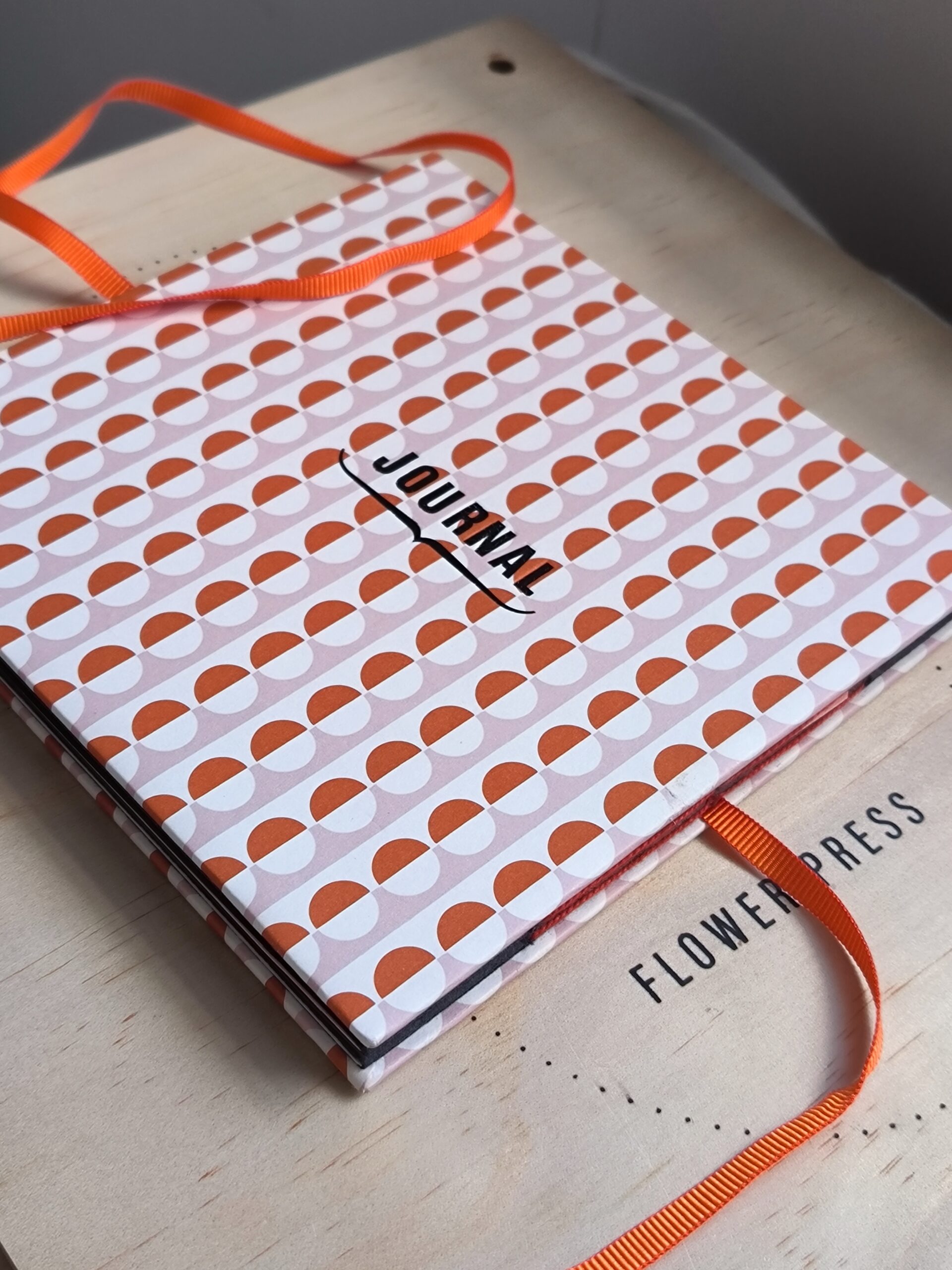 Workshop | Mad-Book – Bookbinding Workshop at Vault Artist Studios & Gallery